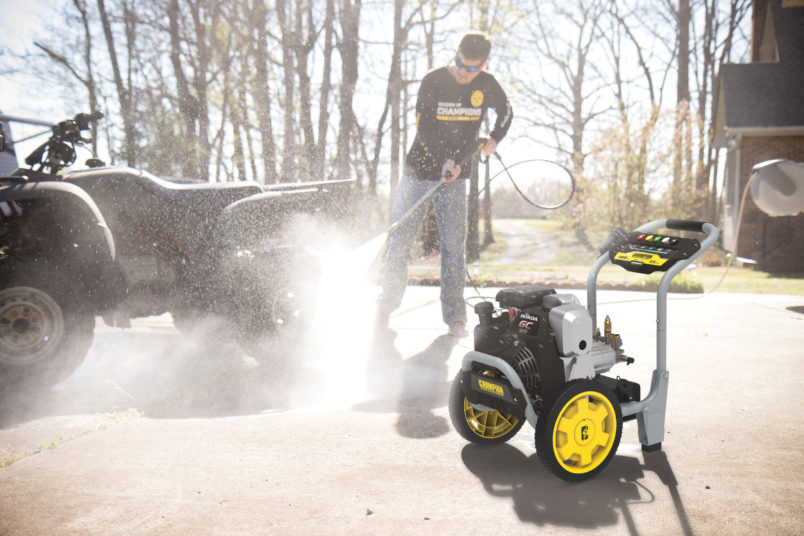 Champion Power Equipment 3200-PSI 2.5 GPM Low Profile Gas Pressure Washer 